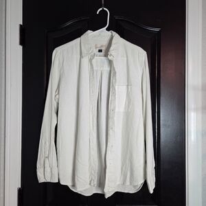 Universal Thread Off-White Button-Up Shirt